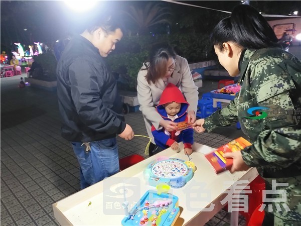 发放宣传资料（二）.jpg