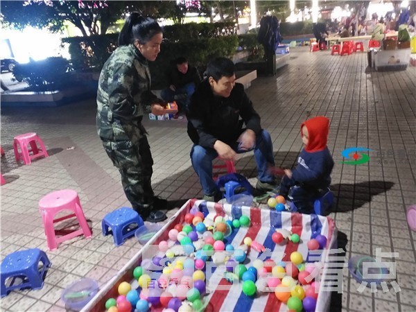 发放宣传资料（一）.jpg