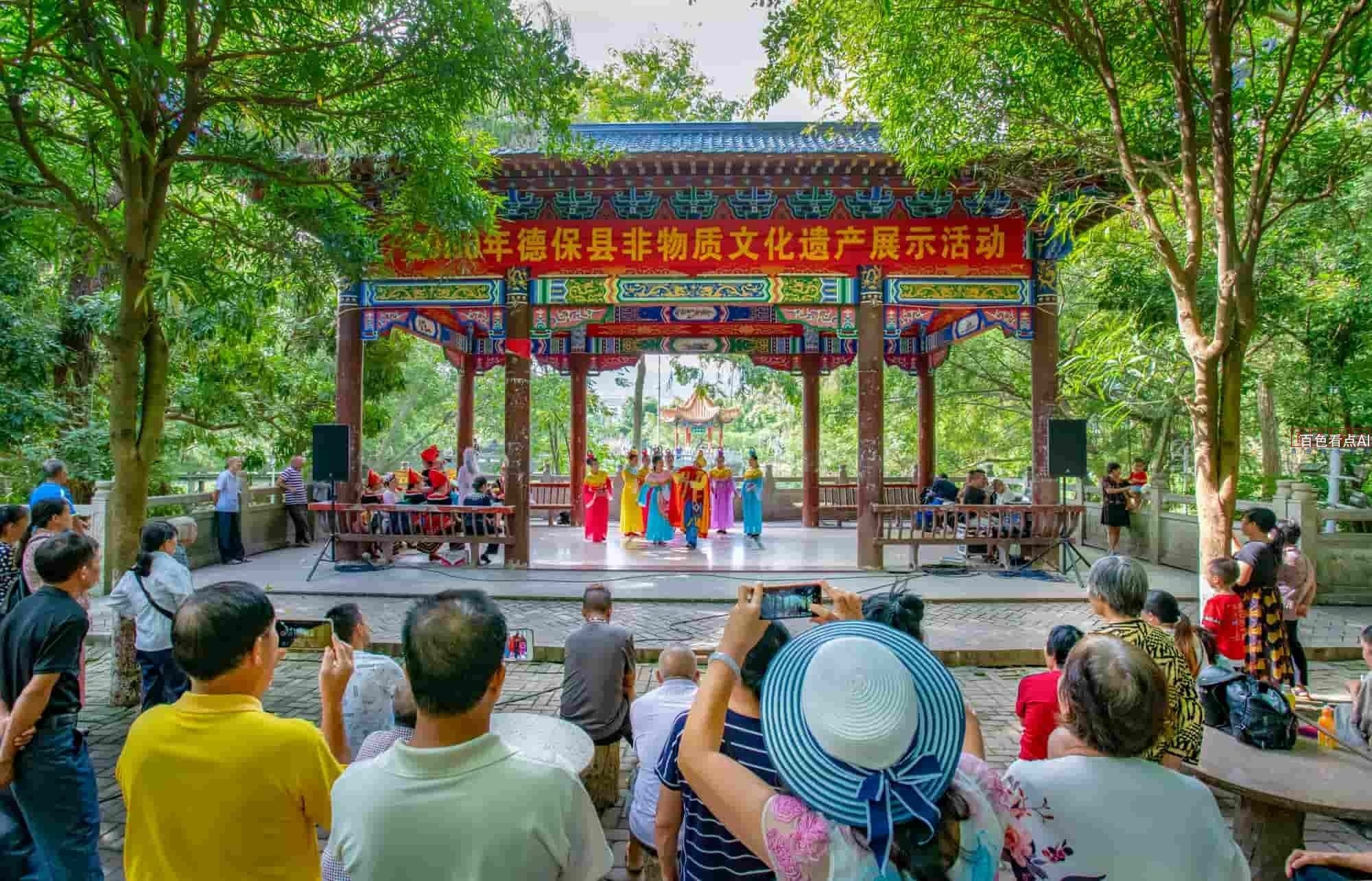 德保南路壮剧《一幅壮锦》。德保县委宣传部供图.jpg
