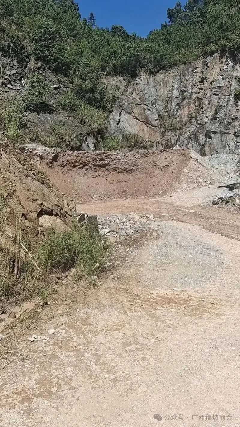 那坡县一采石场采矿许可证被注销，名字取得也不好