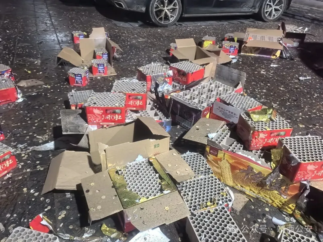 靖西警方深夜出击，3人违规燃放烟花被查