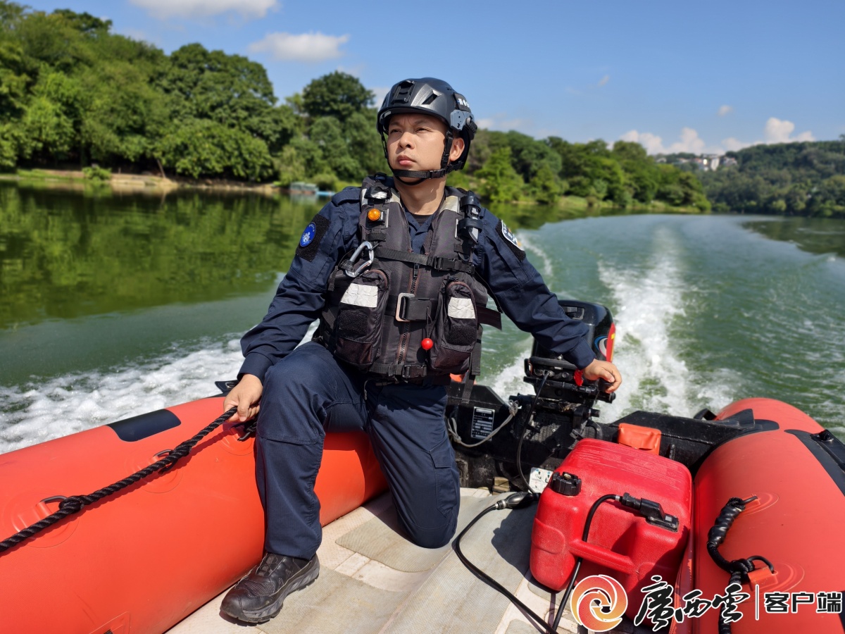 初心不改、向险而行！记百色市公安局治安管理支队水上勤务和航空警务大队大队长闫明